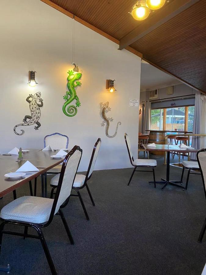 Gateway Motor Inn ナランデラ エクステリア 写真
