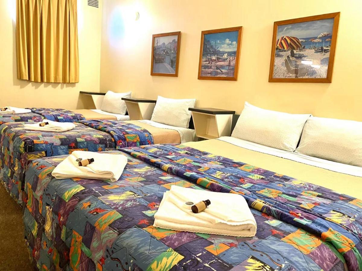 Gateway Motor Inn ナランデラ エクステリア 写真