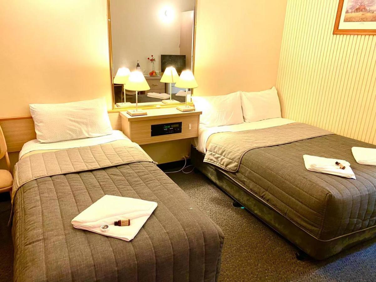 Gateway Motor Inn ナランデラ エクステリア 写真