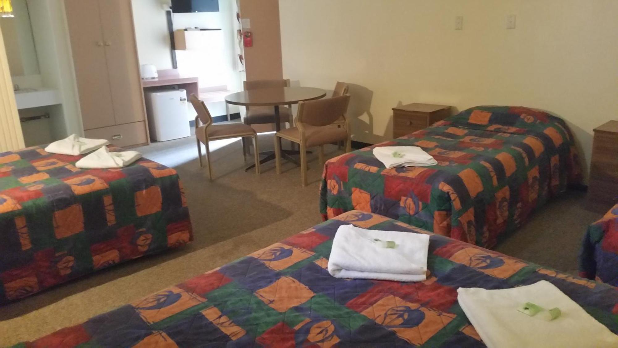 Gateway Motor Inn ナランデラ 部屋 写真